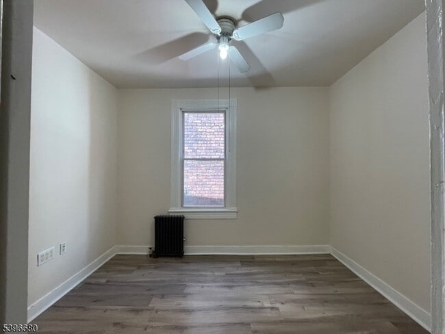 Building Photo - 115 Park Ave