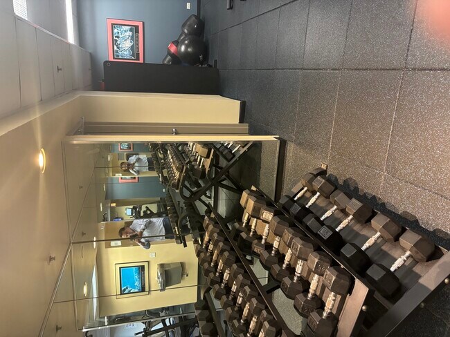 Building Photo - 200 N Dearborn St