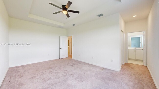 Building Photo - 10004 SW 231st Ln