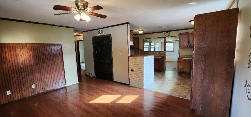 Building Photo - 3365 Buckner St