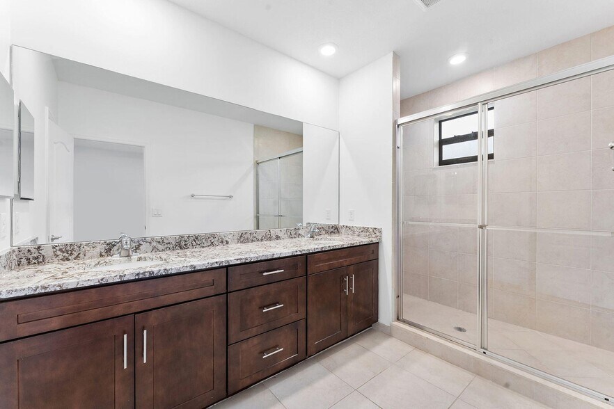 Building Photo - 12756 Anthorne Ln