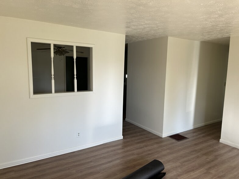 Building Photo - 115 Salter Rd