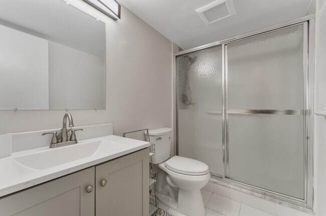Building Photo - 4489 Luxemburg Ct