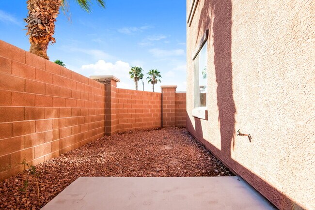 Building Photo - 7204 Amber Cascade Ct