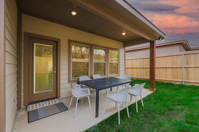 Building Photo - 441 Avenue A