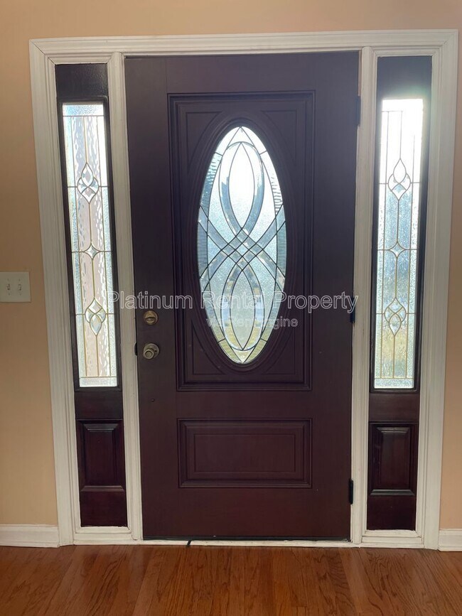 Building Photo - 2126 Malden Hill Dr