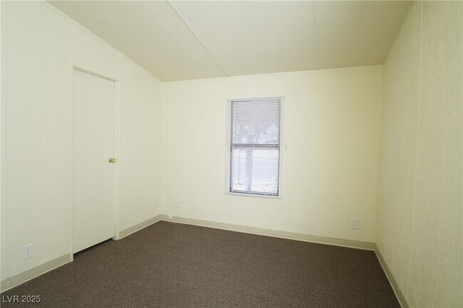 Building Photo - 5964 Shenandoah Ave