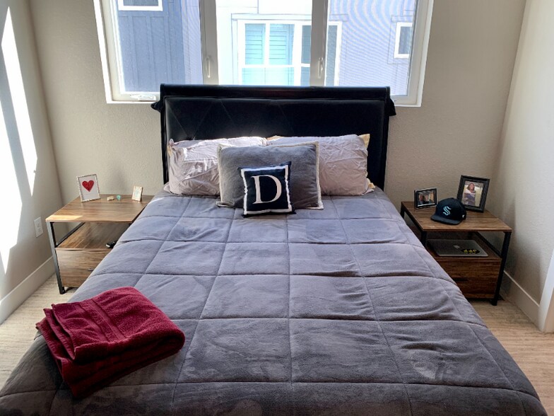 Building Photo - 2815 W 25th Ave