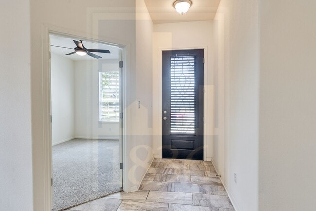 Building Photo - 872 Centerra Hills Cir