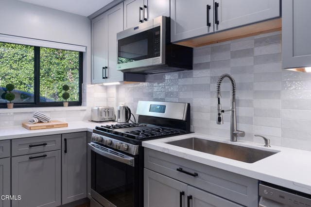 Building Photo - 50 Lori Ln