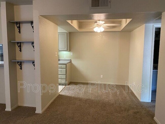Building Photo - 6524 S Memorial Dr