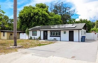 Building Photo - 3312 36th Ave W