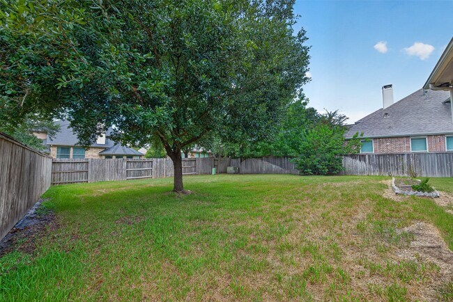 Building Photo - 50 Vershire Cir