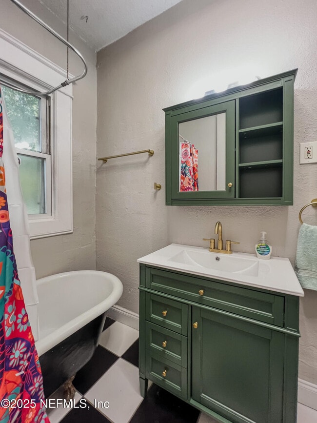 Building Photo - 2805 Post St