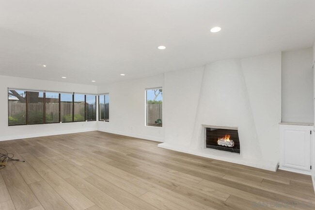 Building Photo - 2460 Oakridge Cove