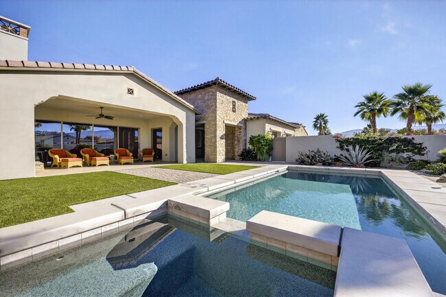 Building Photo - 55120 Autumn Valley Ct