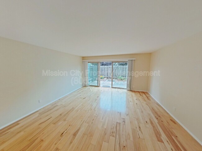 Building Photo - 5036 Birchwood Rd