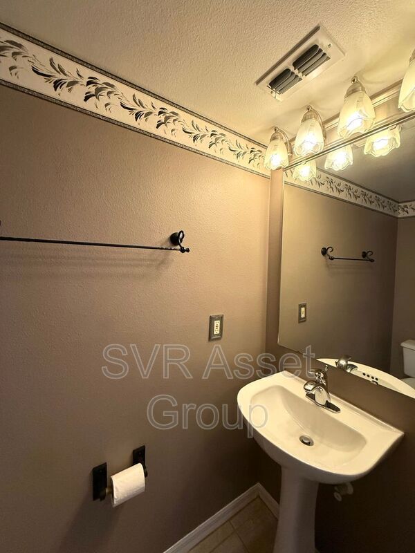 Building Photo - 6874 Playpark Trail W