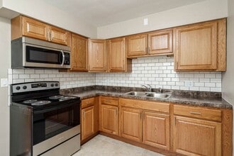 Building Photo - 2516/2518 N Rockton Ave