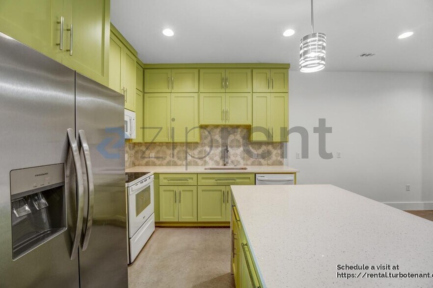 Building Photo - 124 S Mockingbird Cir