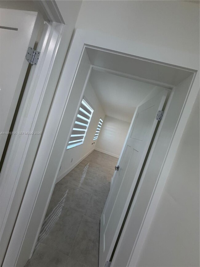 Building Photo - 25415 SW 128th Ave