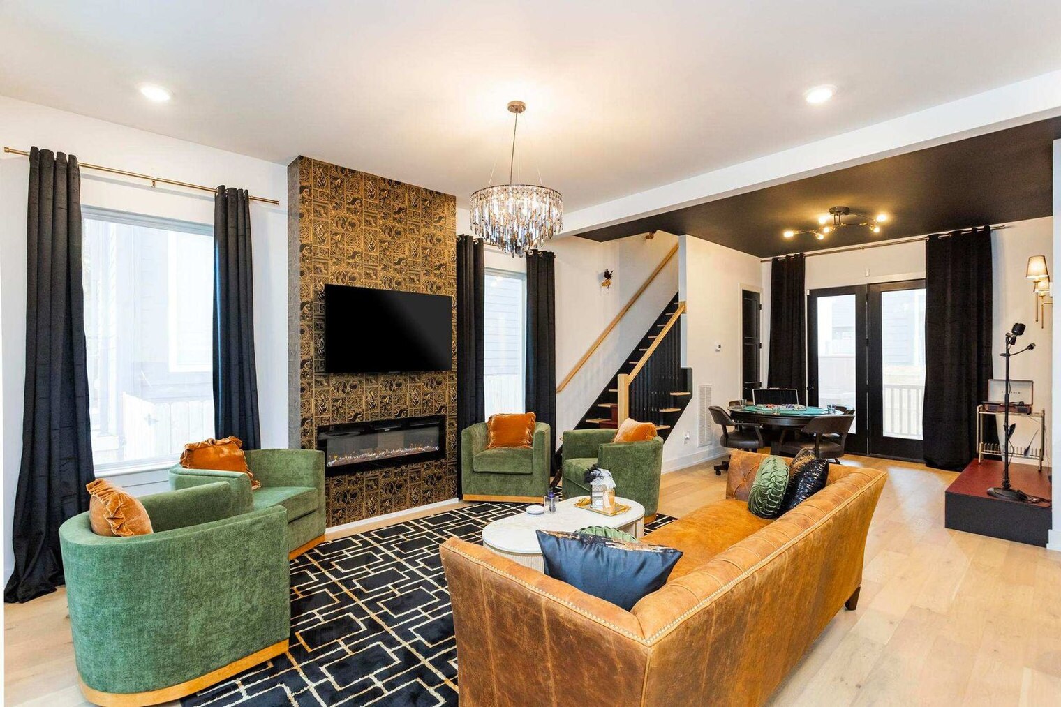 Building Photo - 4021 Indiana Ave