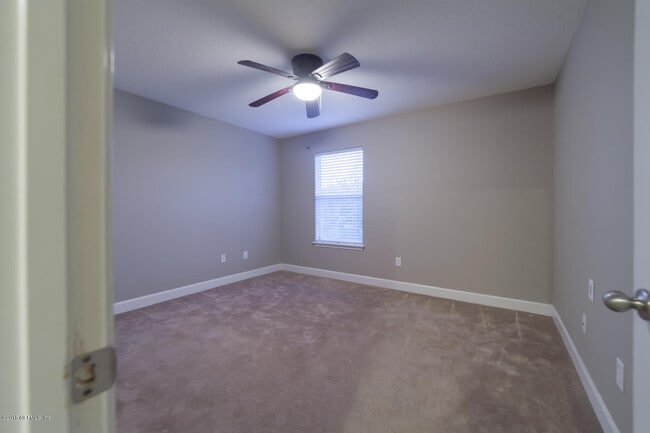 Building Photo - 732 Castledale Ct