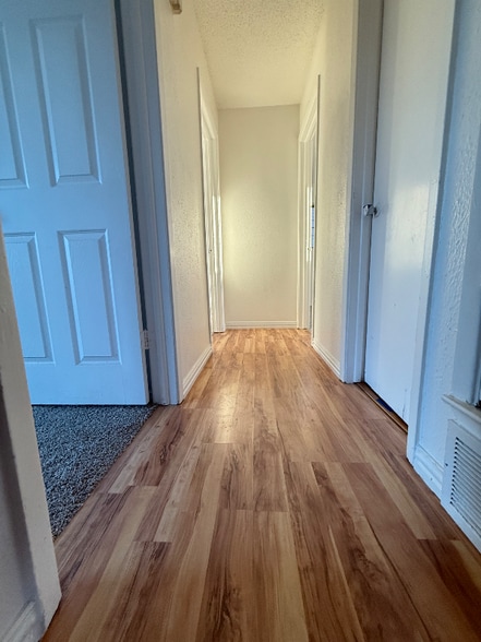 Building Photo - 2702 S Fielder Rd