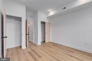 Building Photo - 511 W York St