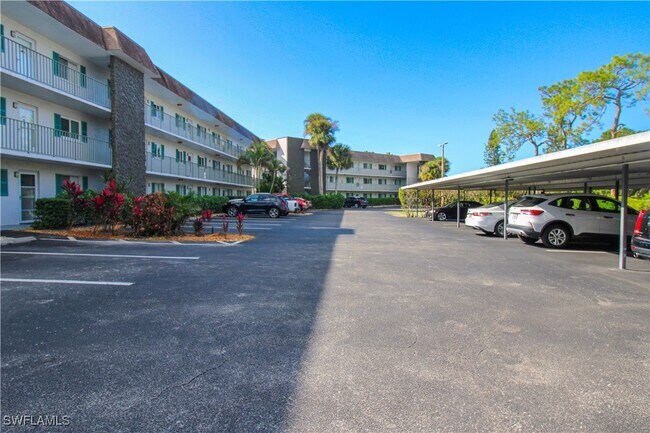 Building Photo - 5635 Rattlesnake Hammock Rd