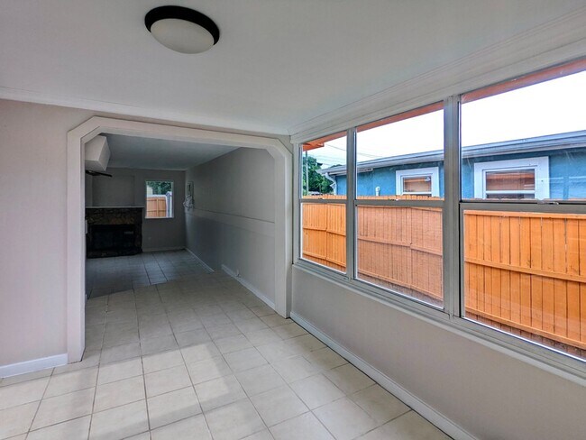 Building Photo - LOCATION, LOCATION, LOCATION w/ INCREDIBLE YARD!