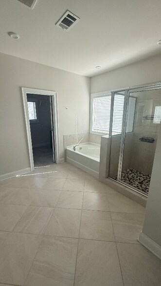 Building Photo - 3685 Summerpoint Crossing