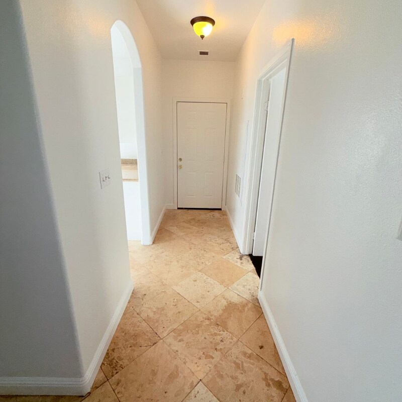 Building Photo - 5525 W Flamingo Rd