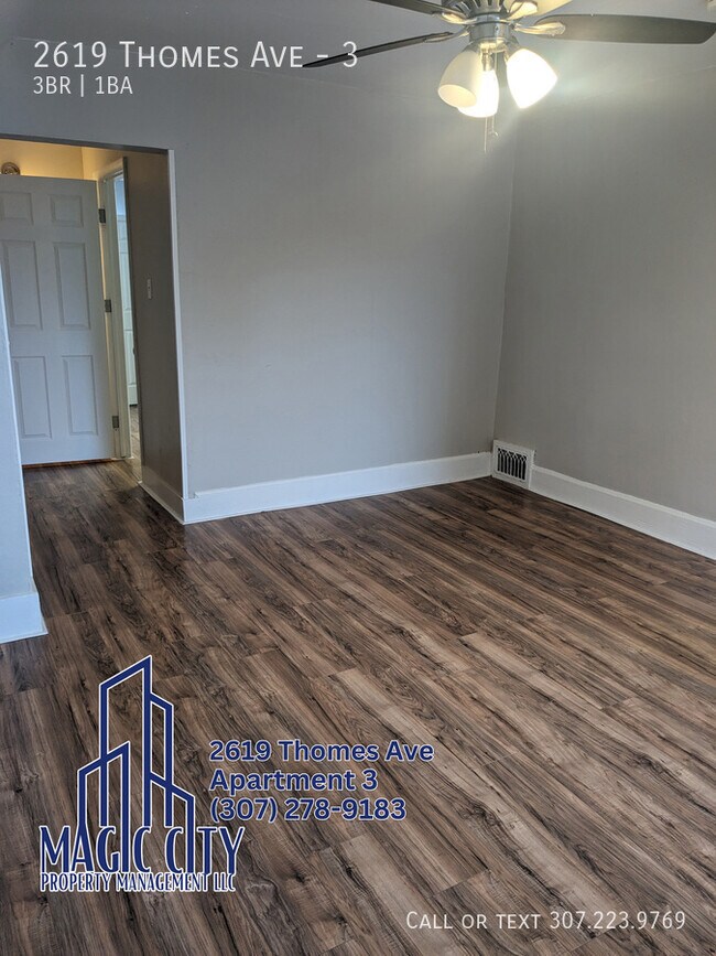Building Photo - 2619 Thomes Ave