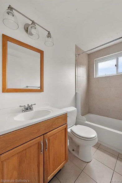 Building Photo - 3626 Hillside Dr