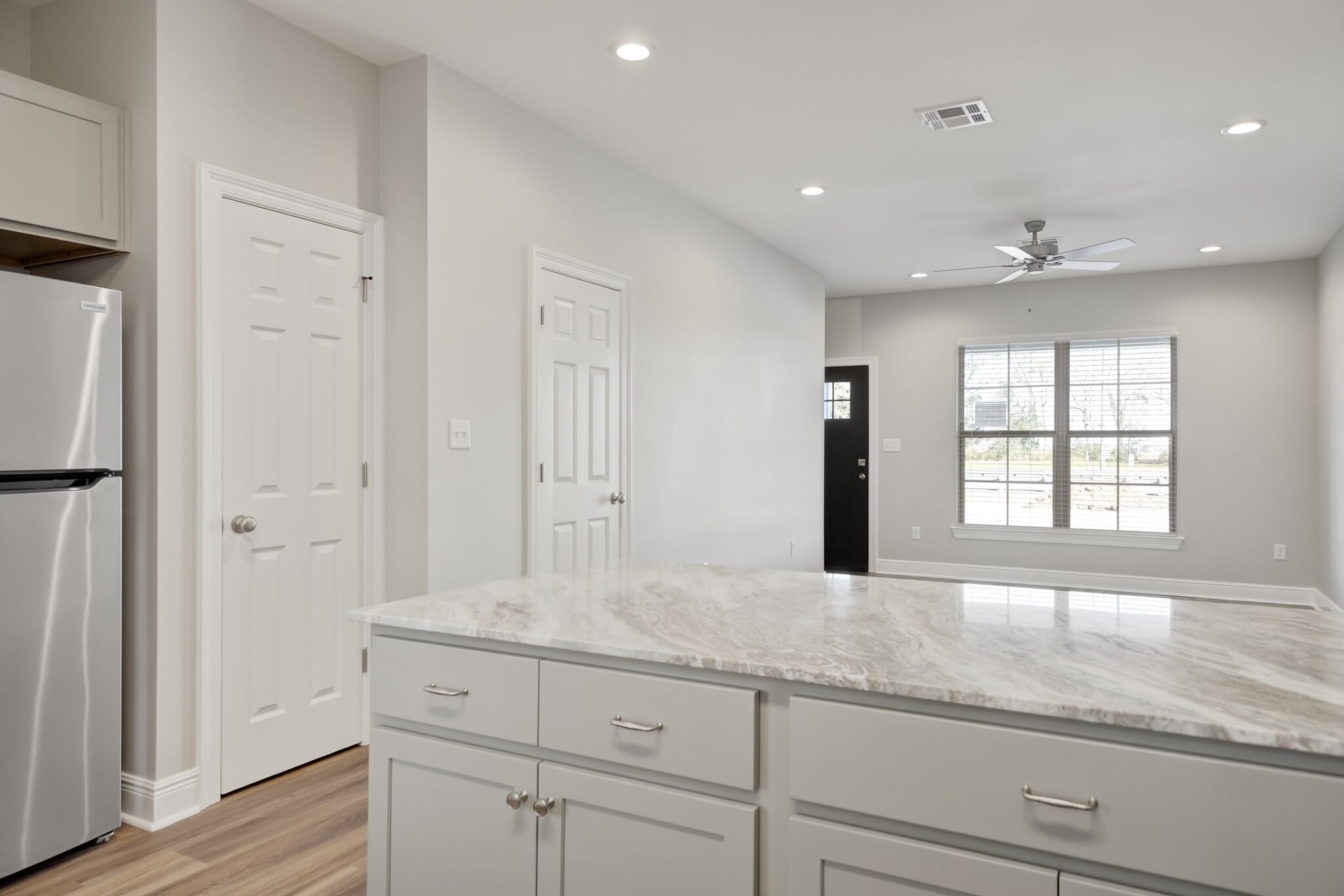 Building Photo - 139 Iberia St