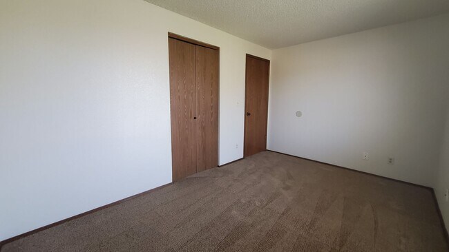 Building Photo - 1709 S Rainier Pl