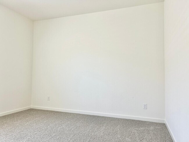 Building Photo - 12641 W State Ct