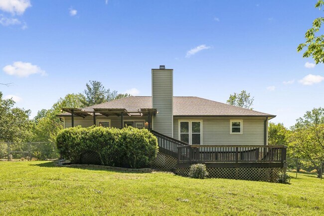 Building Photo - 107 Keri Dr