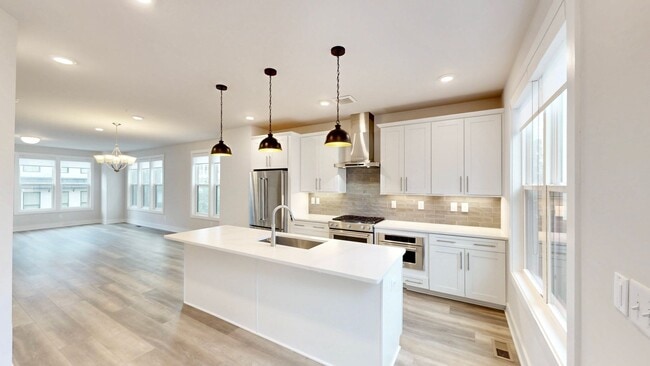 Building Photo - 7017 Louie Ln