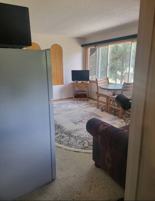 Door from closet toward living room. - 16693 Sprague Loop