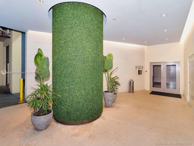 Building Photo - 3000 Coral Way