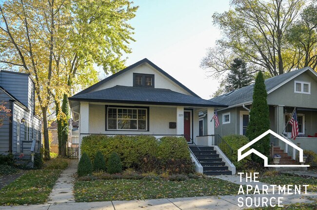 Building Photo - 2211 Pioneer Rd