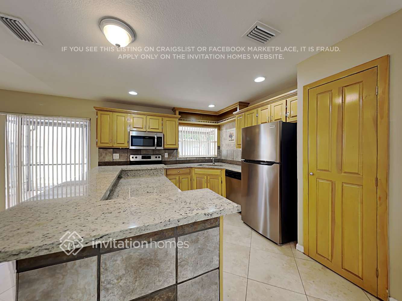 Building Photo - 14001 Richwood Pl