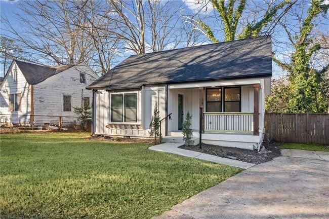 Building Photo - 1467 Ryan St SW