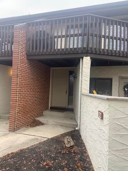 Building Photo - 640 Geneva Dr