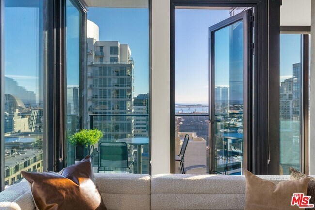 Building Photo - 675 Ninth Ave