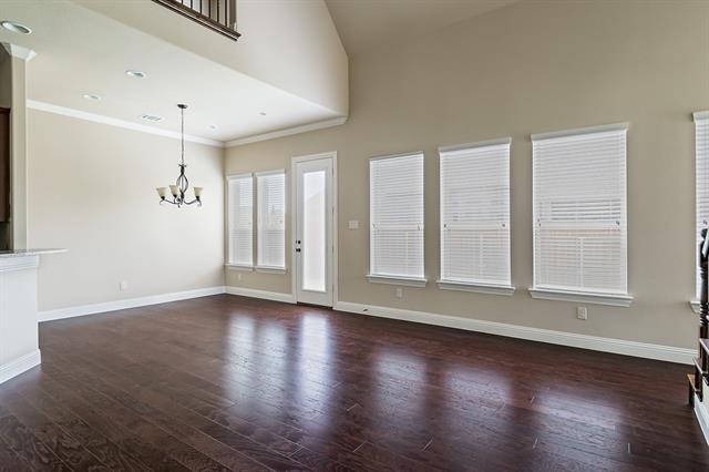 Building Photo - 573 Enfield Dr