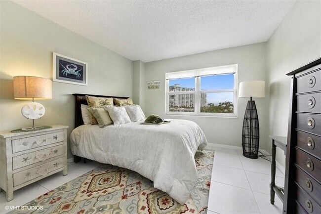 Building Photo - 1200 Hibiscus Ave