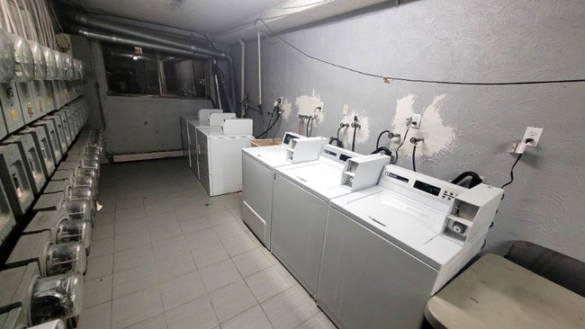 Building Photo - 787 Vose Ave